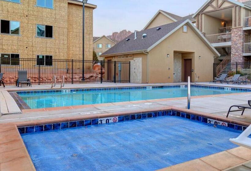 Отель Red Cliff 2j