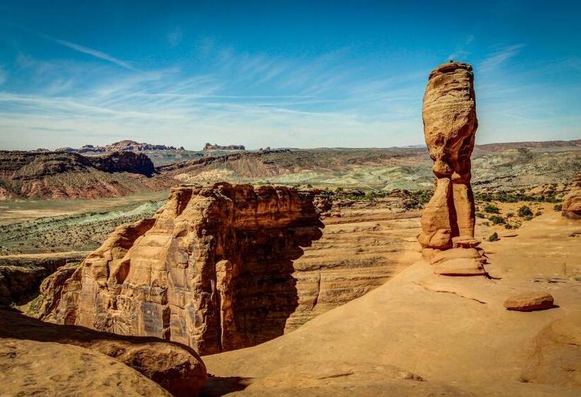 Отель Red Cliff 2j