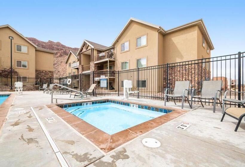 Отель Red Cliff 2j