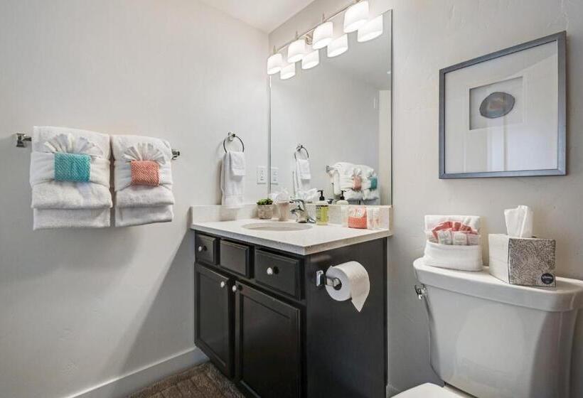 Отель Red Cliff 2j