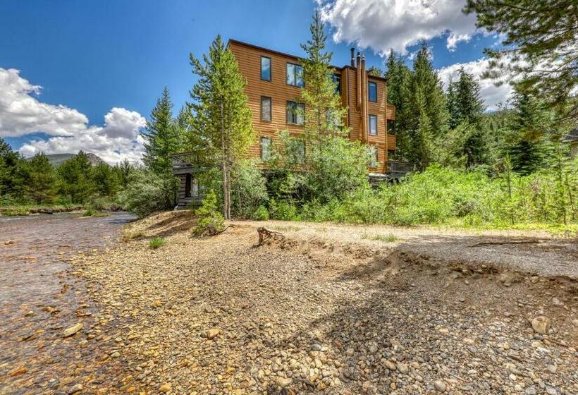 ホテル Short Walk To Lifts!