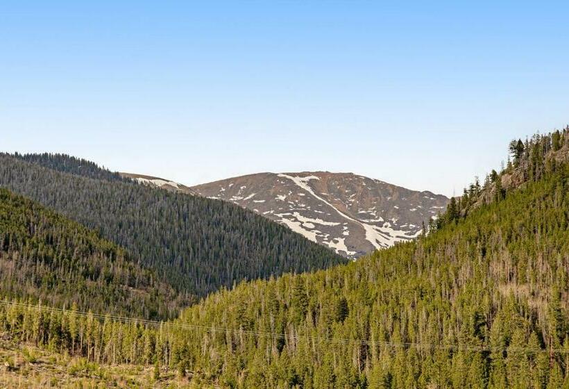 ホテル Short Walk To Lifts!