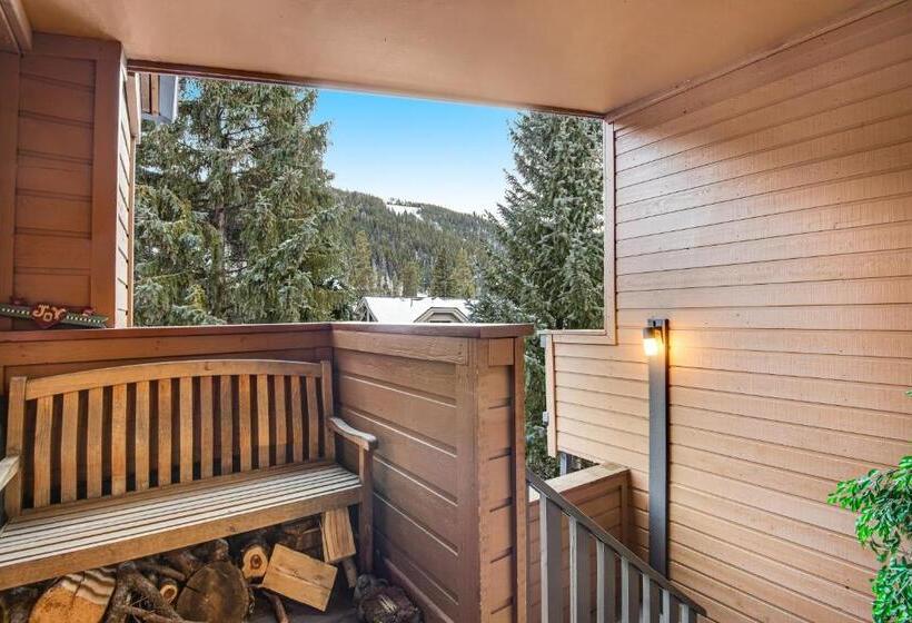 ホテル Short Walk To Lifts!