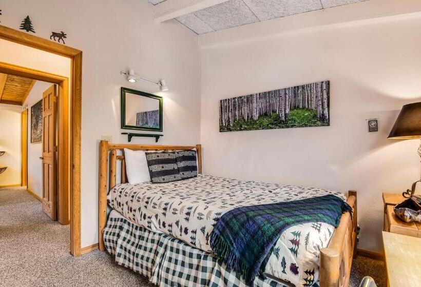 ホテル Short Walk To Lifts!