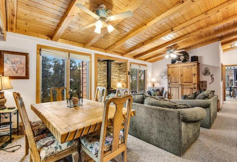 ホテル Short Walk To Lifts!