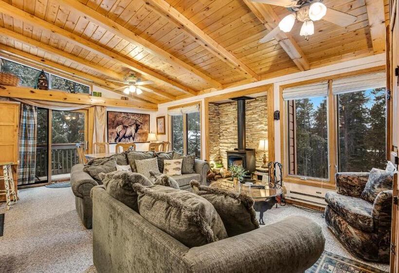 ホテル Short Walk To Lifts!