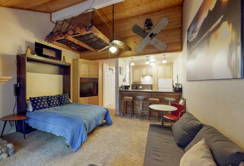 호텔 The Lake House