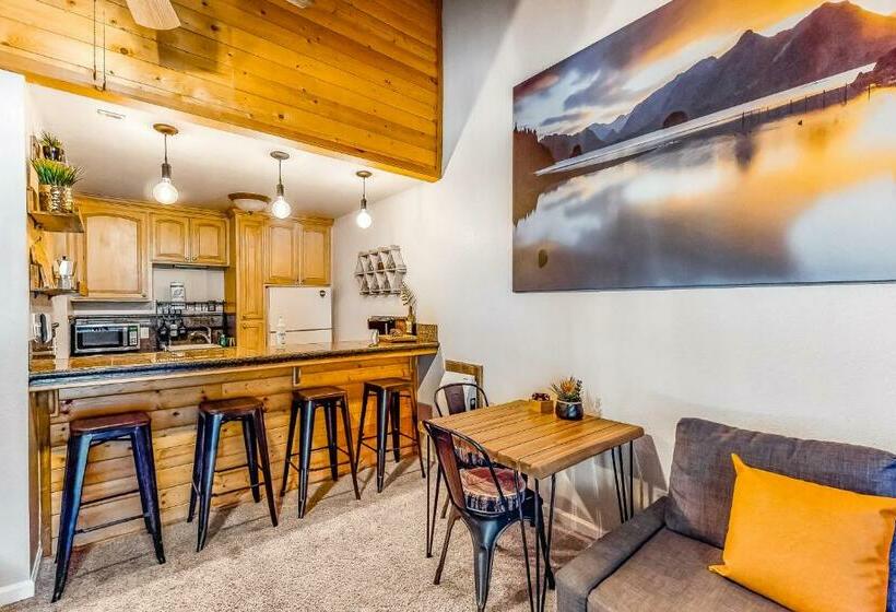 호텔 The Lake House