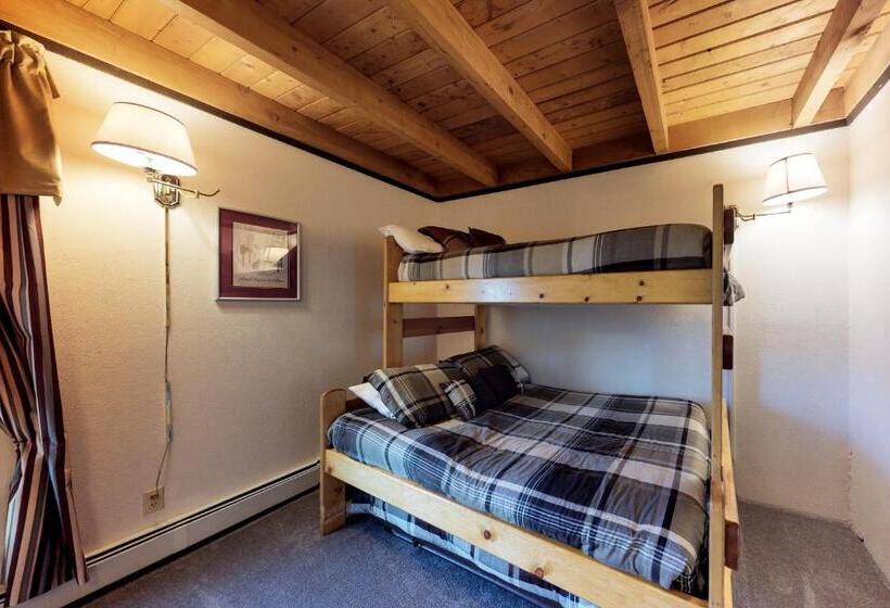 酒店 Treehouse 108