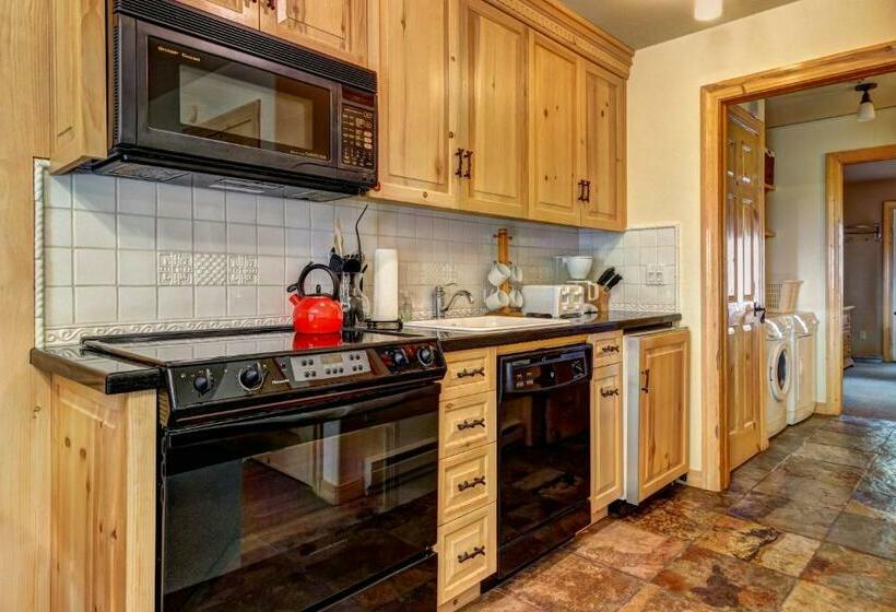 ホテル Viking Lodge B218