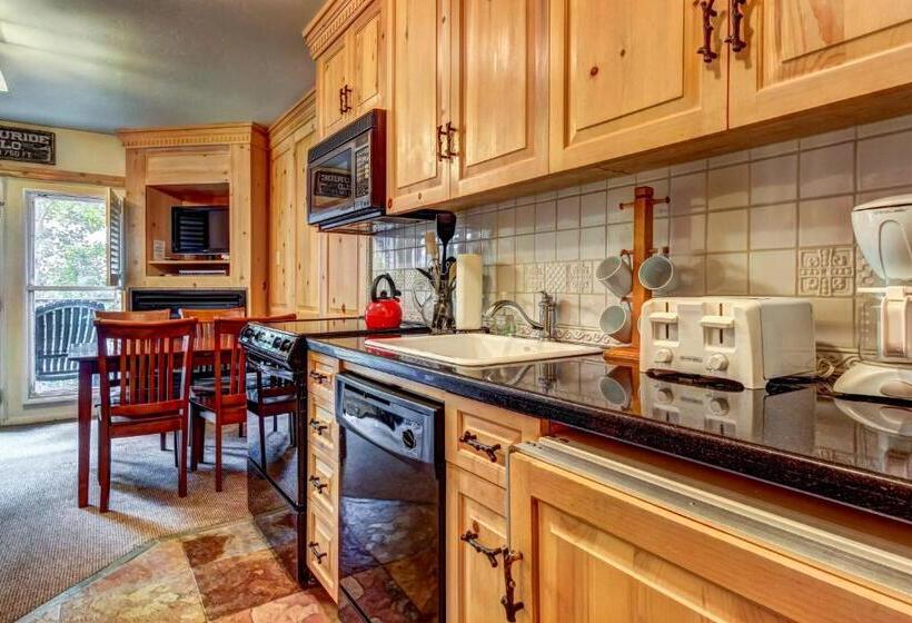 ホテル Viking Lodge B218