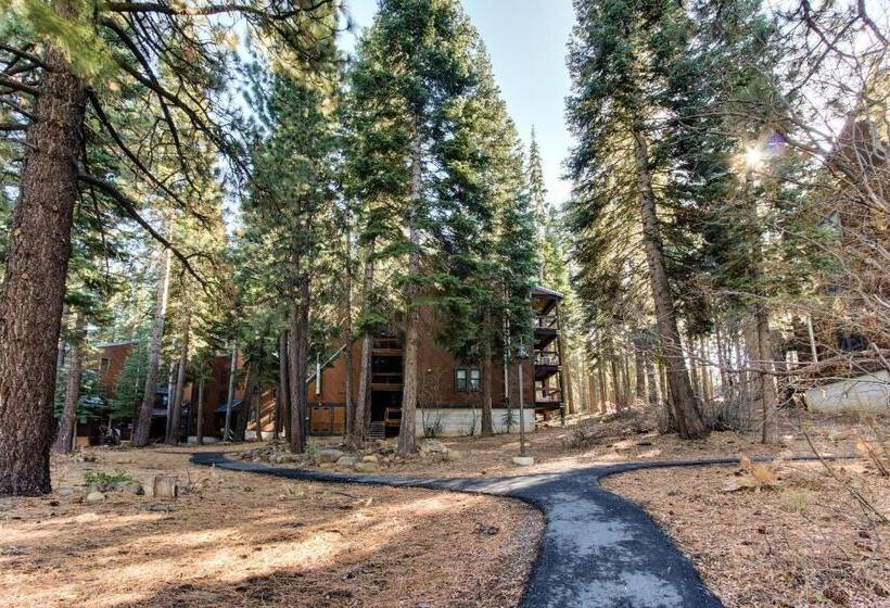 בית מלון כפרי Aspen Grove Hideaway