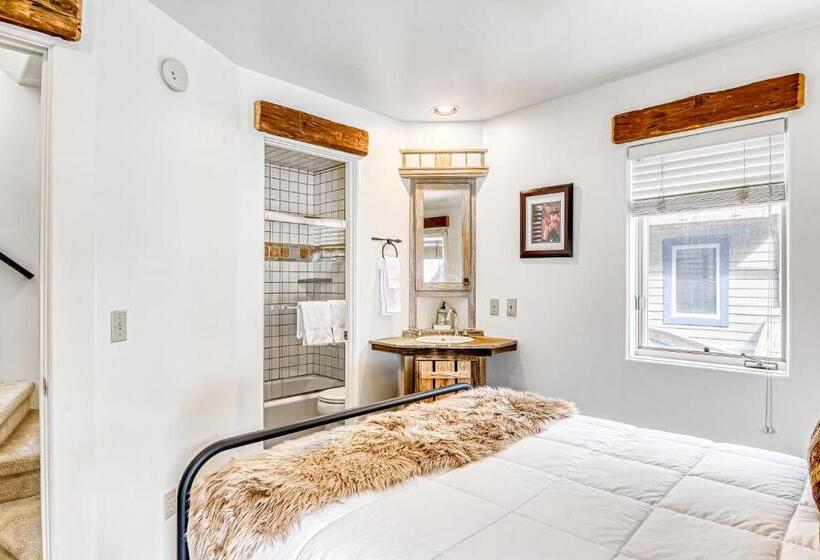هتل Double Diamond Ski In/ski Out Chalet