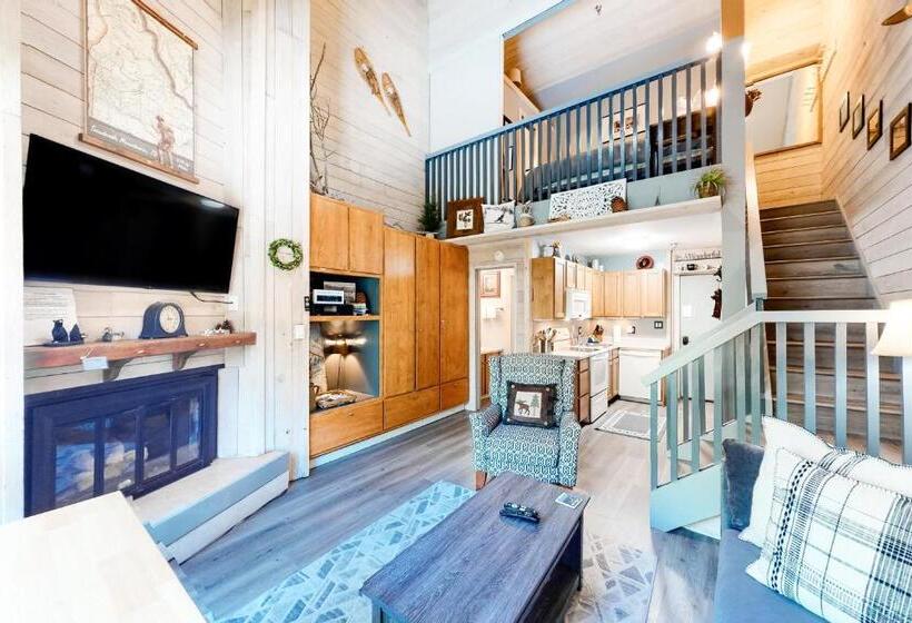 فندق Elkhorn Studio Condo   The Clocktower