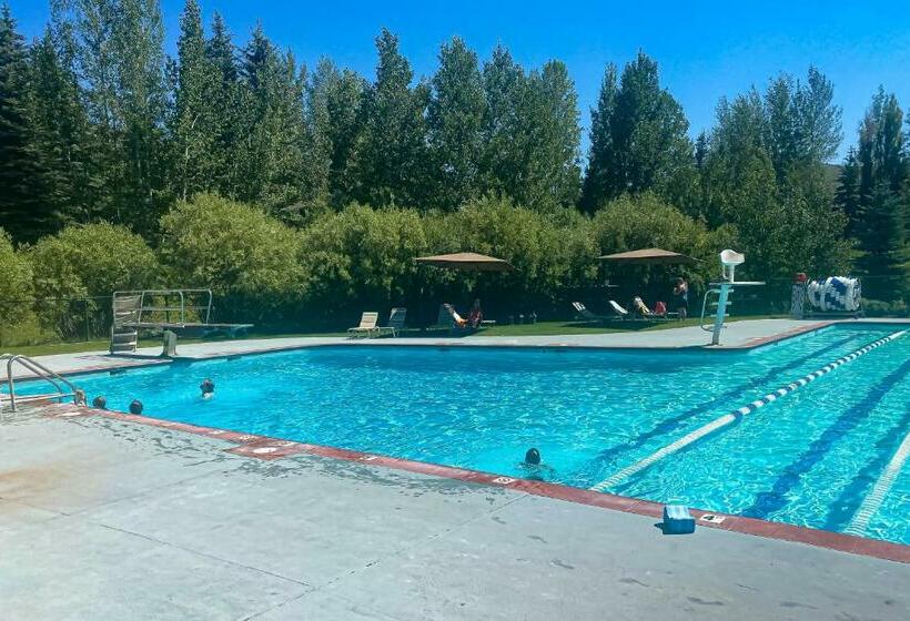 בית מלון כפרי Indian Springs Sunny Sun Valley Getaway