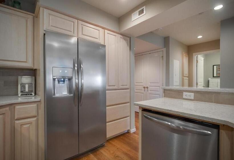 فندق Marina Escape