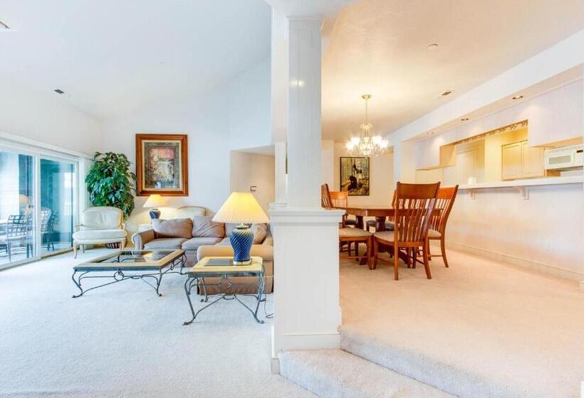 فندق Marina Escape