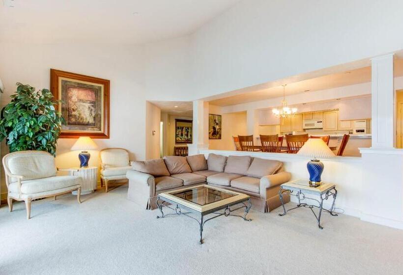 فندق Marina Escape