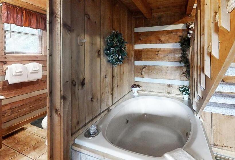 فندق Misty View Cabin