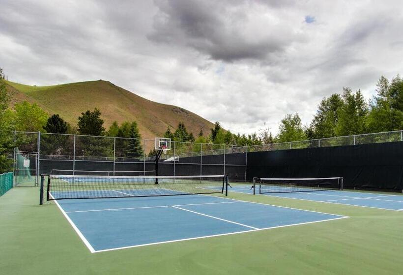 فندق Prospector Condo