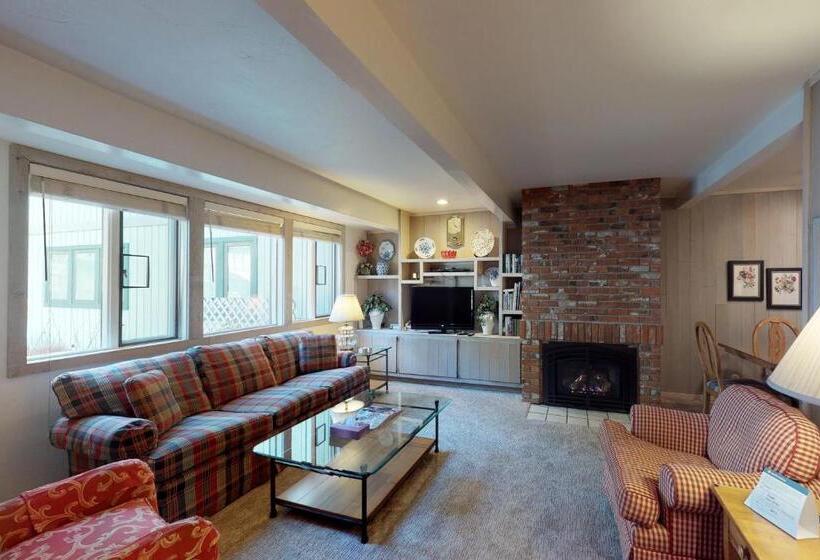 فندق Prospector Condo