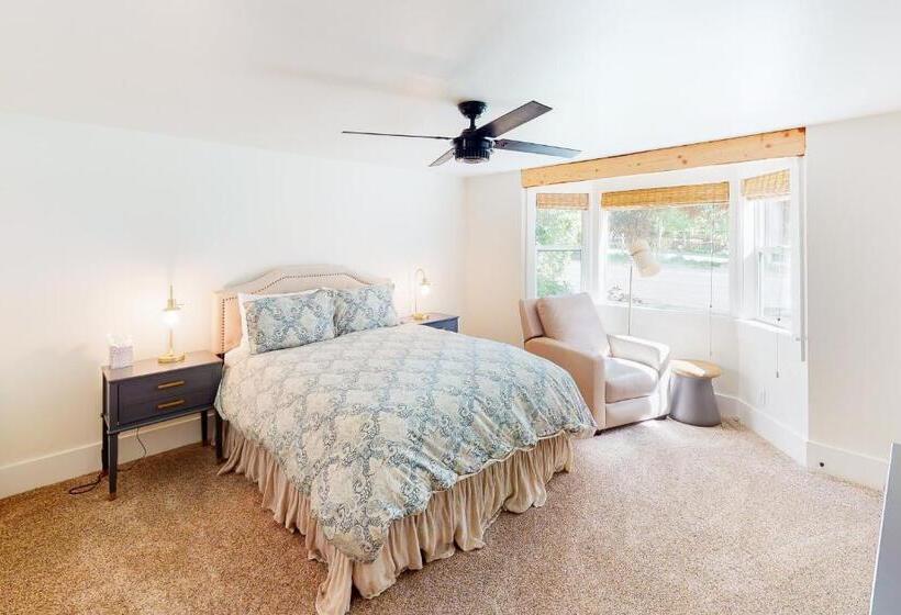 فندق Single Level Ranch Condo In Elkhorn