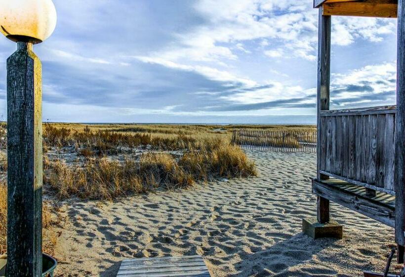 酒店 The Place To Be..