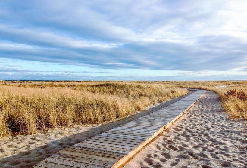 酒店 The Place To Be..