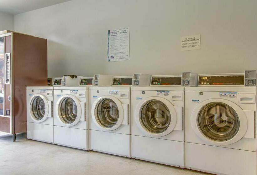 Отель Village Square Room #633