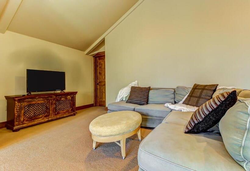 בית מלון כפרי White Bear #b12   Heavenly Bear At White Bear