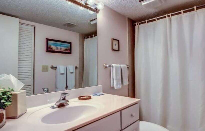 فندق 2034 Beachwood