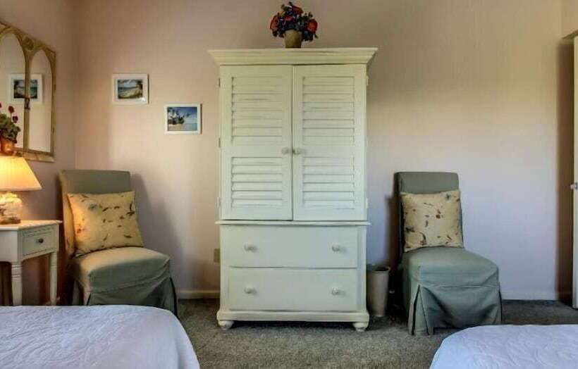 فندق 2034 Beachwood