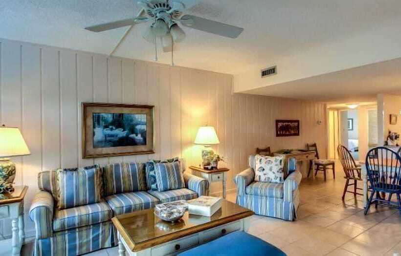 فندق 2034 Beachwood