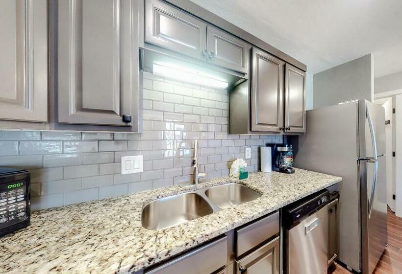 בית מלון כפרי A Cool View