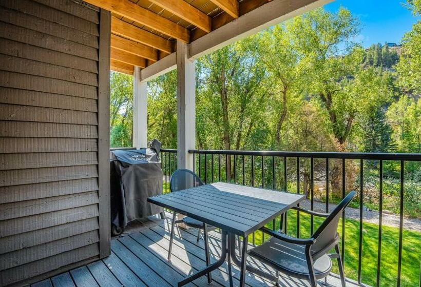 호텔 Alpine Escape