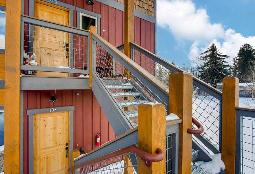 Отель Blue River Condo Unit 203