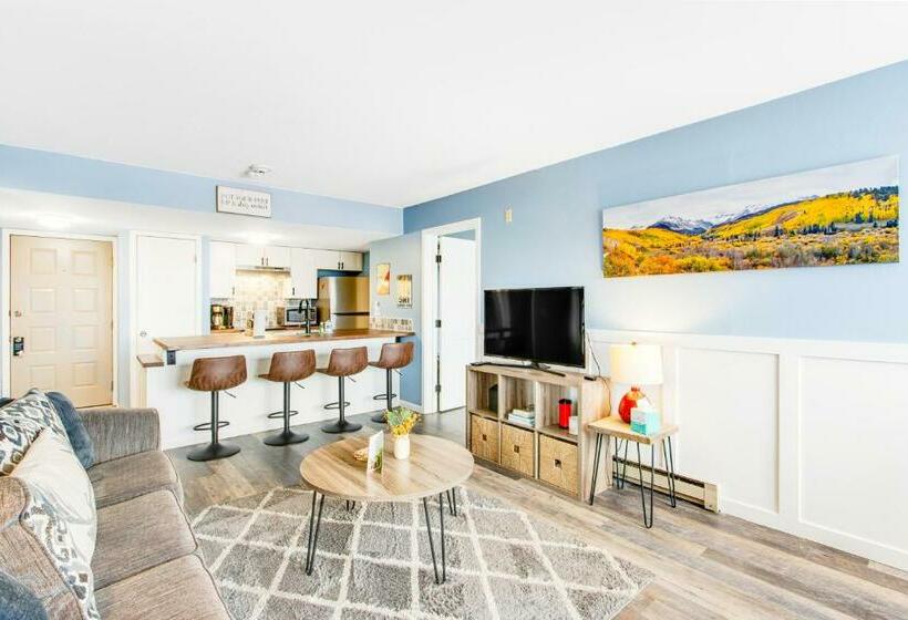 فندق Bluebird Burrow