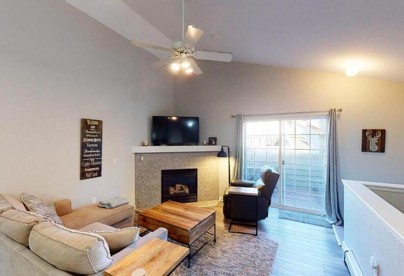 호텔 Crazy Horse Condo