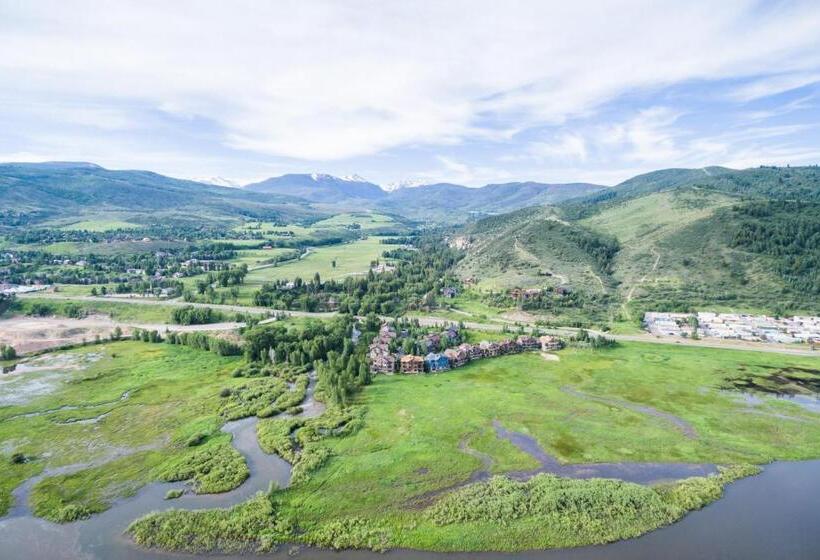 호텔 Crazy Horse Condo