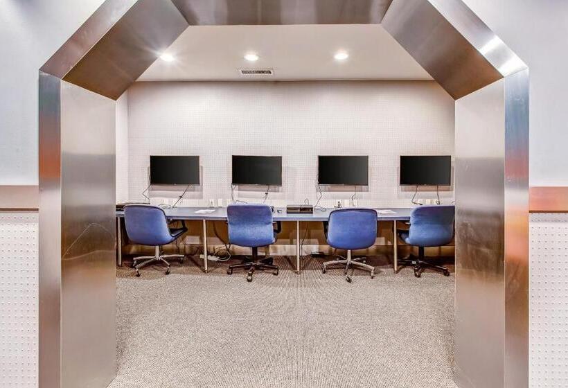 호텔 Eagle Springs East 101: Redwing Suite