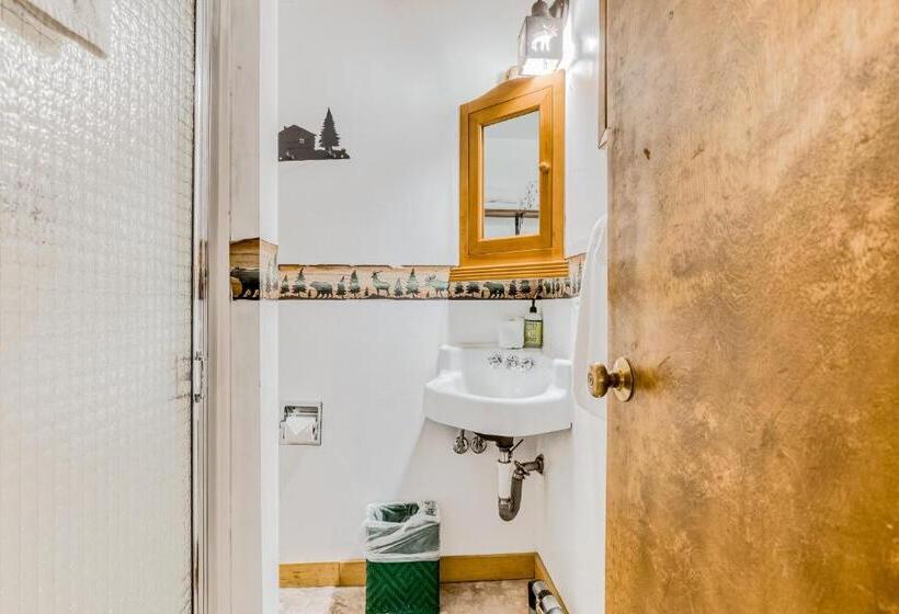 호텔 Edelweiss Retreat