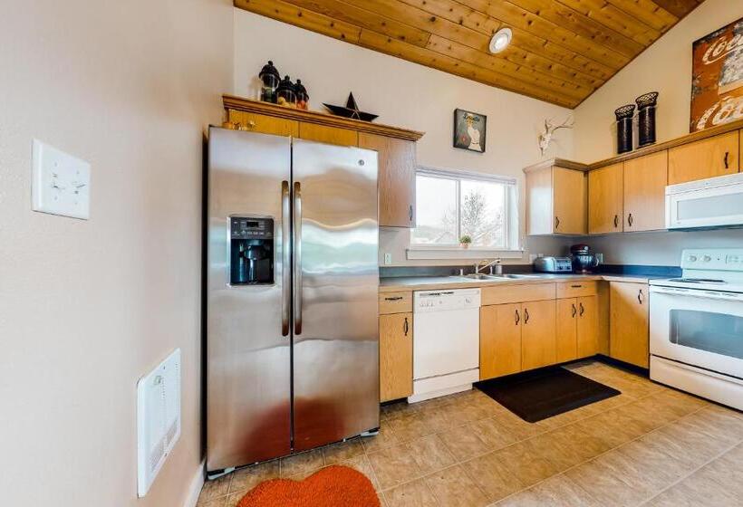 בית מלון כפרי Firelight Chalet 94