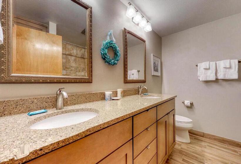 בית מלון כפרי La Bonte Townhomes Unit 304