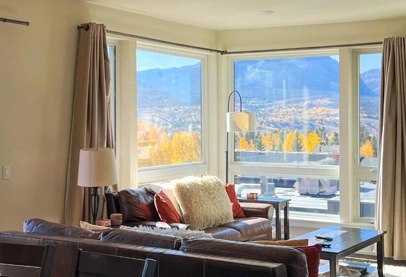 בית מלון כפרי La Bonte Townhomes Unit 304