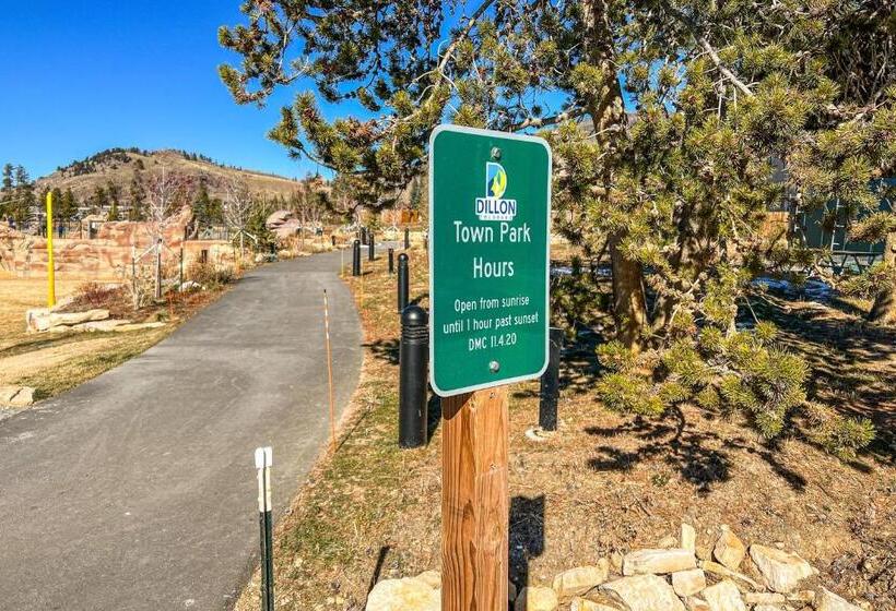 בית מלון כפרי La Bonte Townhomes Unit 304