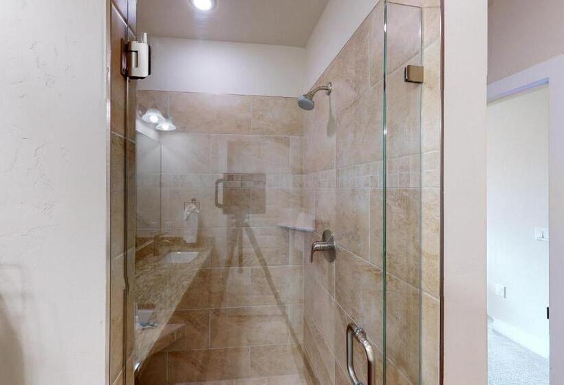 בית מלון כפרי La Bonte Townhomes Unit 304