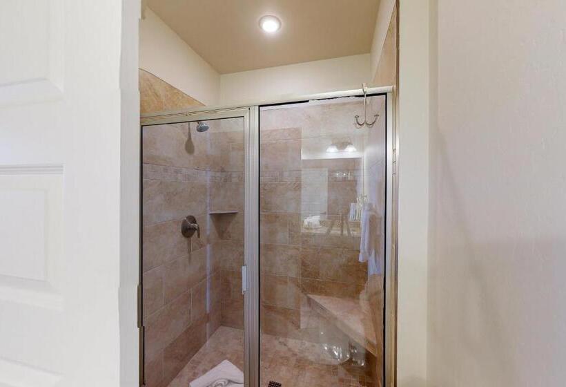 בית מלון כפרי La Bonte Townhomes Unit 304