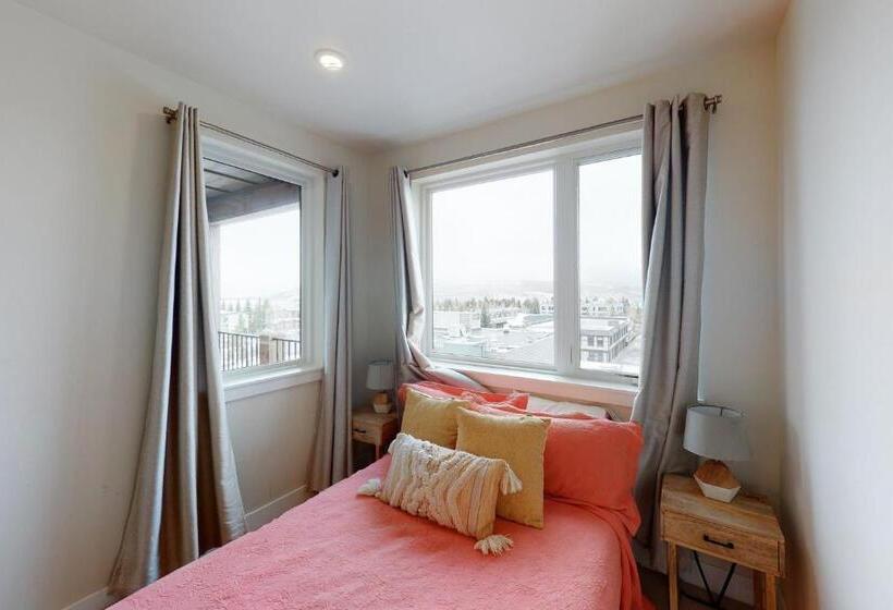 בית מלון כפרי La Bonte Townhomes Unit 304