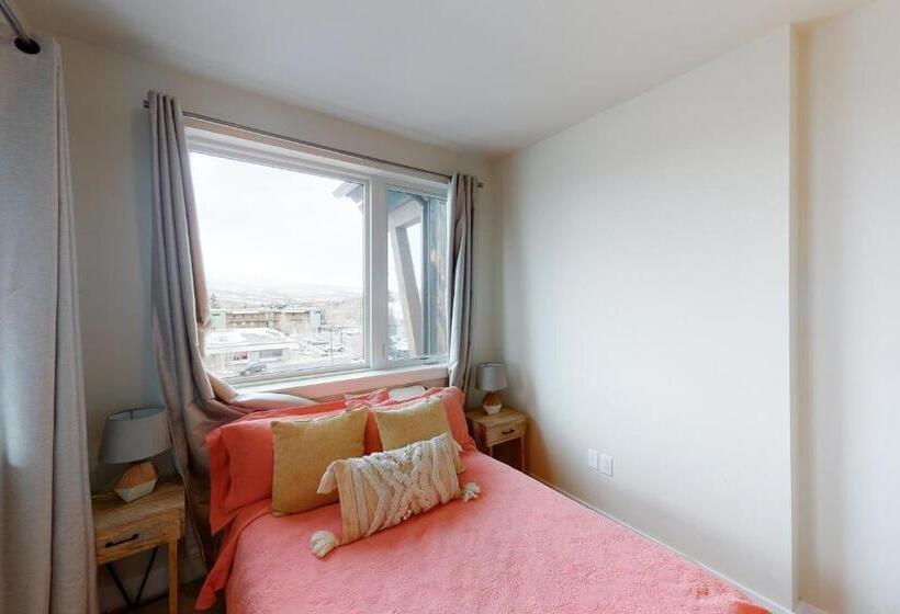 בית מלון כפרי La Bonte Townhomes Unit 304