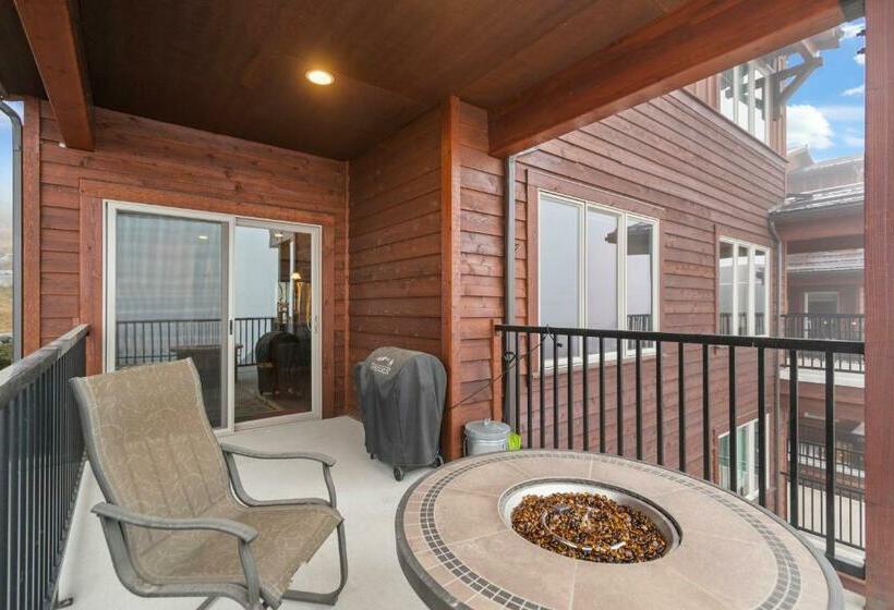 فندق Lakeview Mountain Lodge